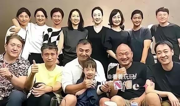 我敢说，这张照片里的人，如果你能认出三位，我估计，你已经古来稀了！不信你试试看吧