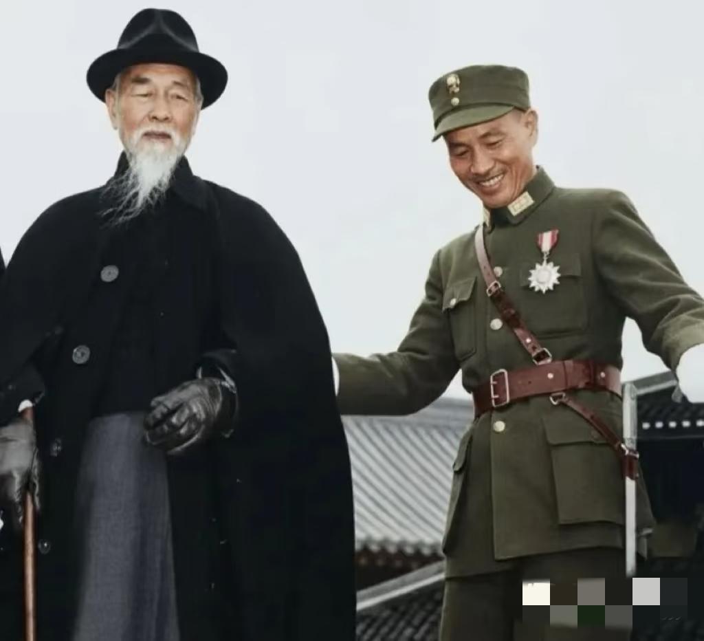 我敢说，能认出这两位的，历史绝对学得好。