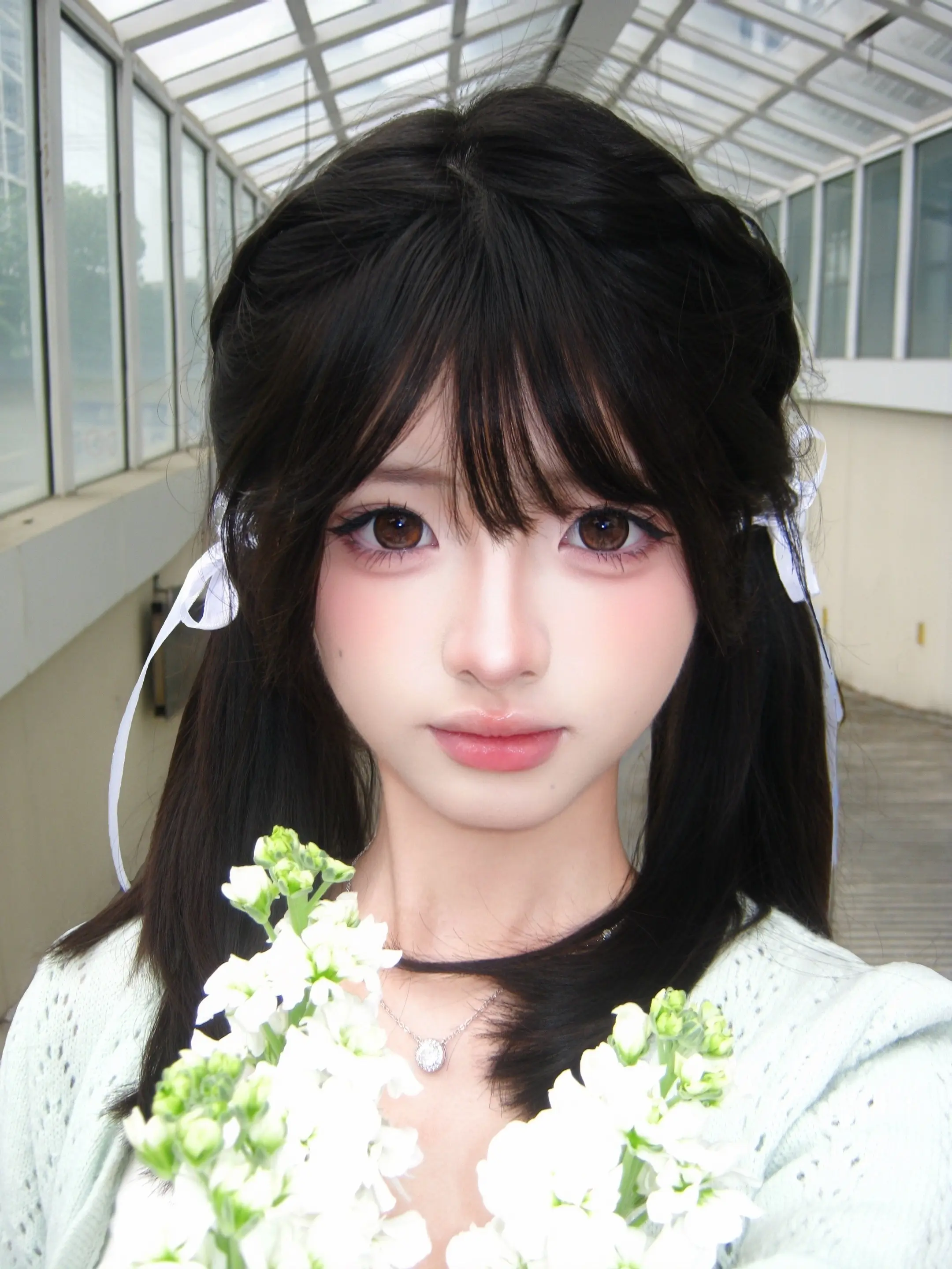 温室里的花朵也会眷恋阳光吗