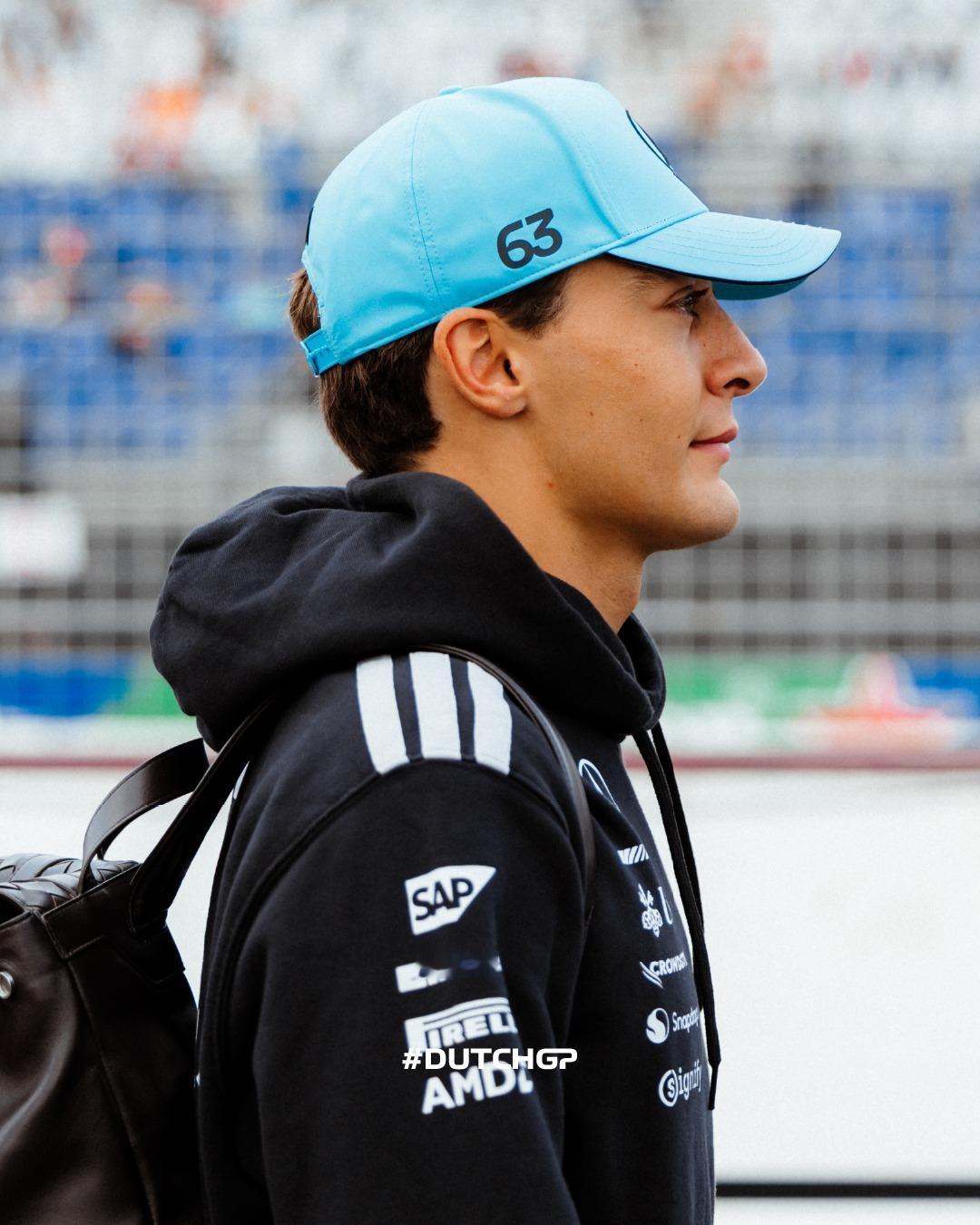 周日上班图©️f1dutchgp©️f1paddockclub乔治拉塞尔 🇳?