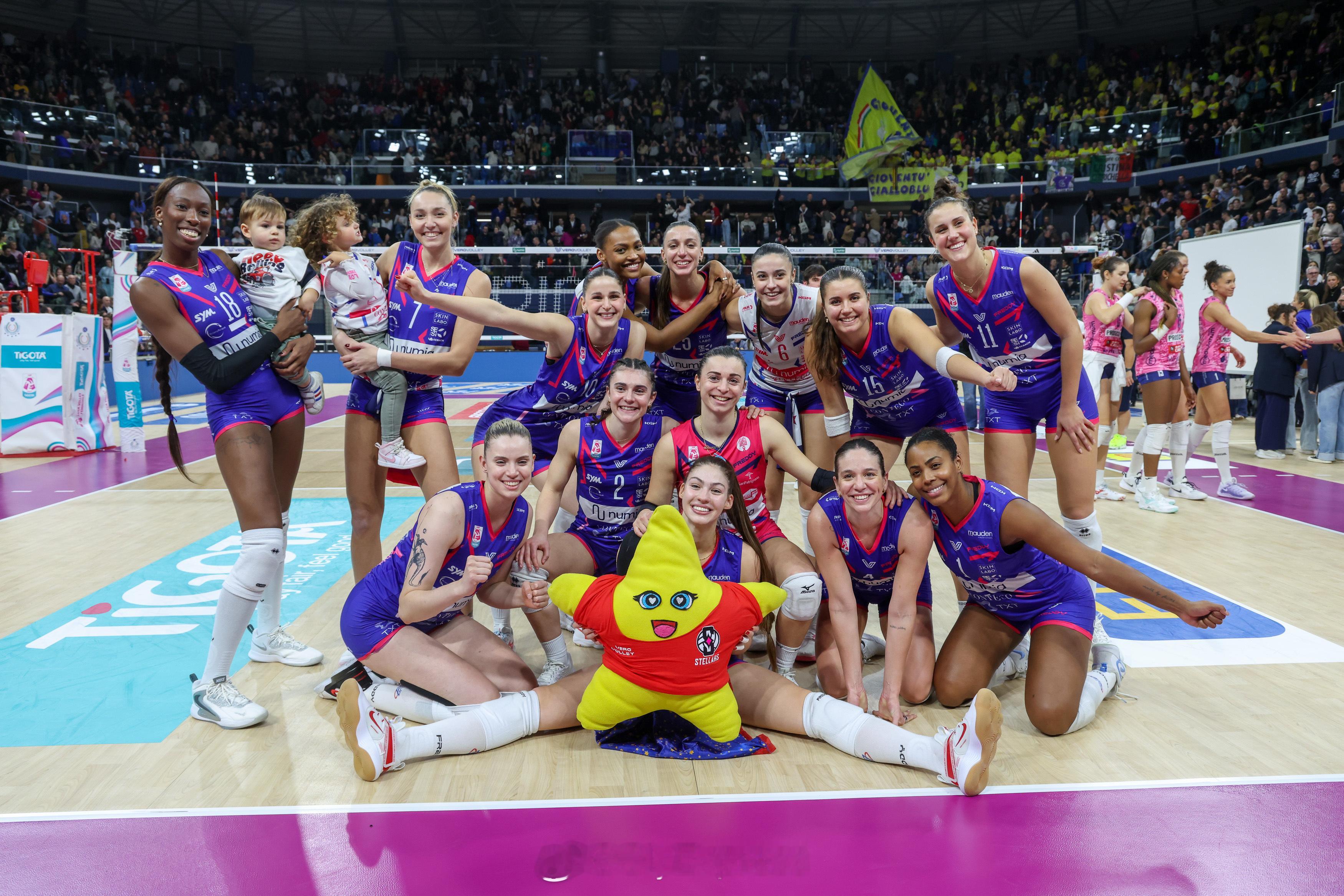 【意甲女排米兰3-1终结科内16连胜 埃格努32分朱婷11分】国际排坛战报速递中