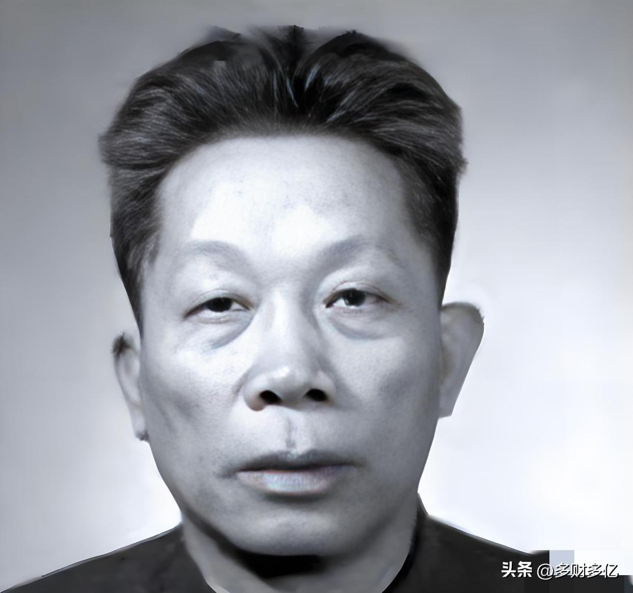 冯白驹晚年直言：琼崖纵队能在围剿下活下来，不是靠五指山，而是靠“人藏人”。
 