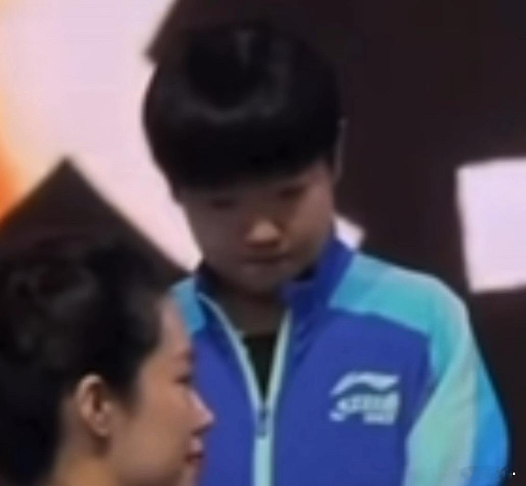 小肉球 