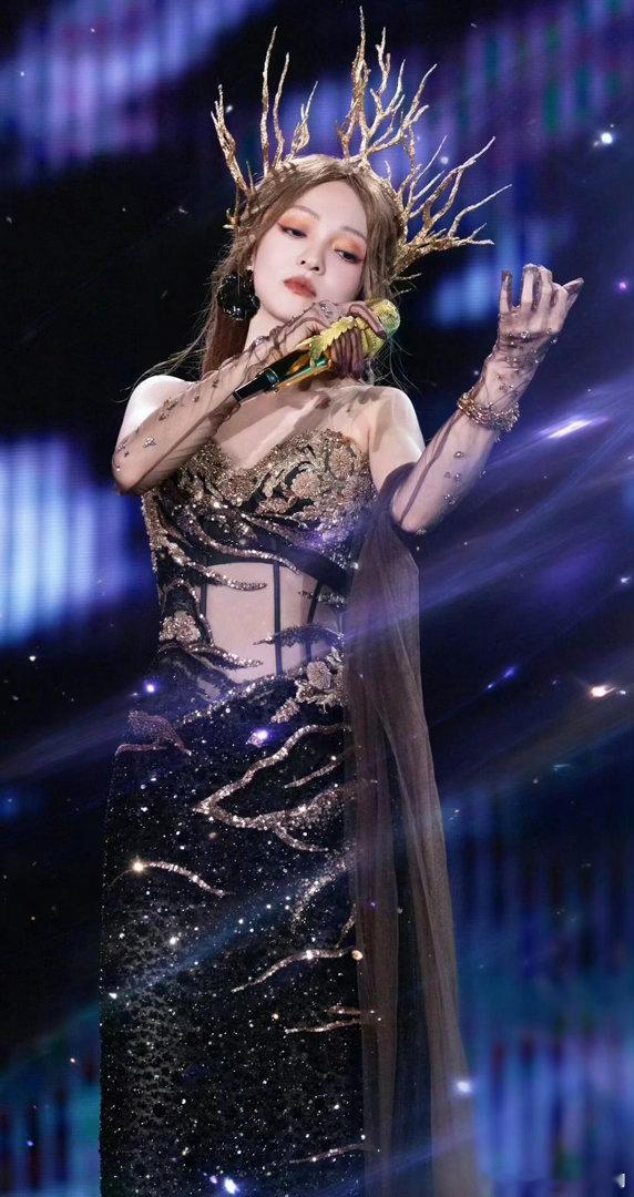 张韶涵2026巡演造价5个亿张韶涵新巡演12大升级爆改 嘉兴、上海接连开唱，5亿