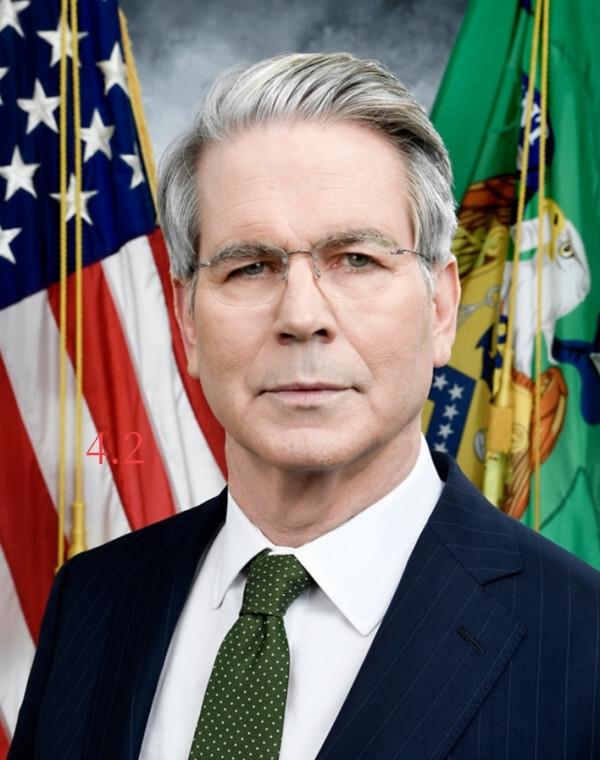 看到美国财长那番高论，我没笑。

只是觉得这盘棋，下得真有意思。

上来就说我们