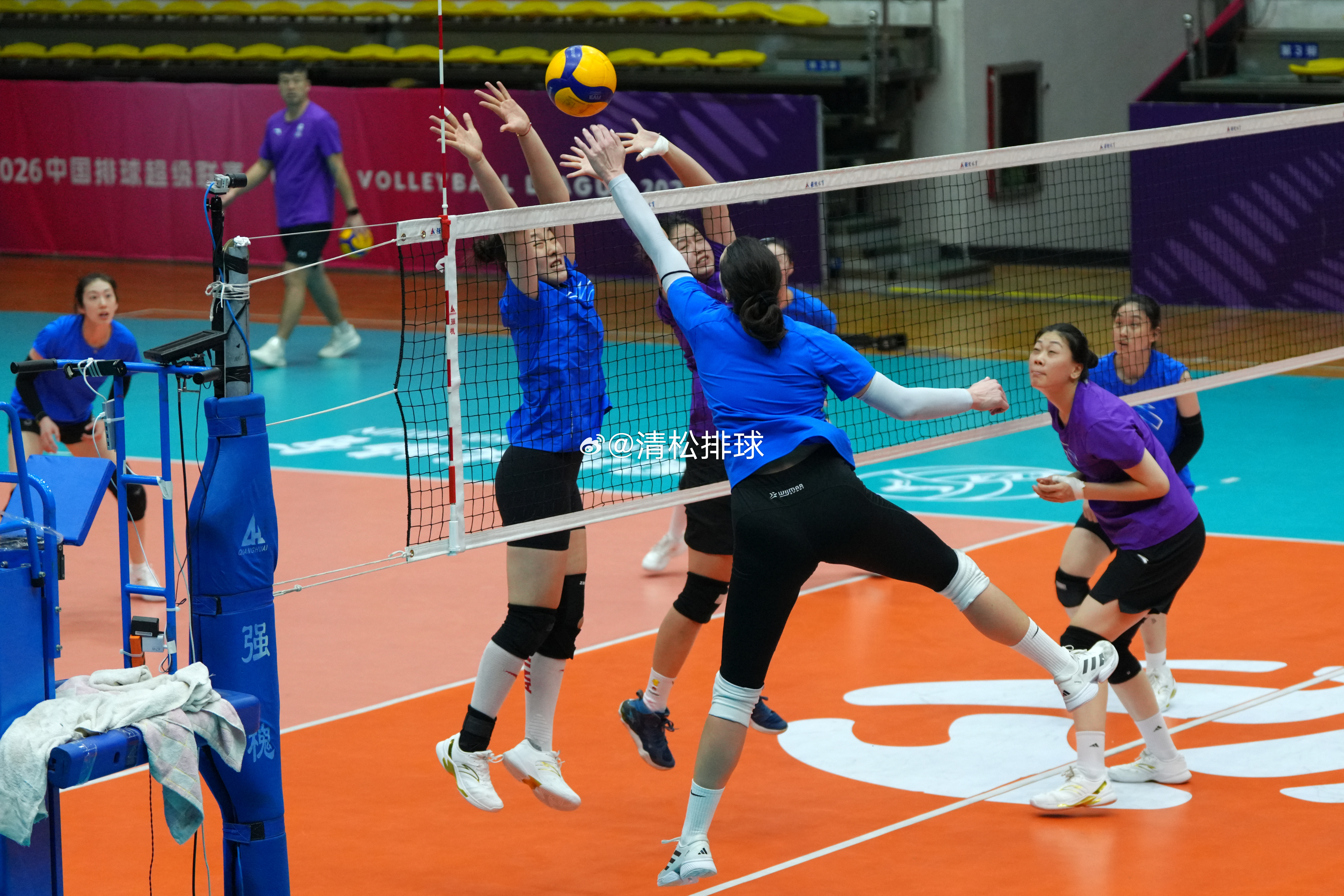 训练日🏐今天15:30福建安溪铁观音vs深圳澳洲虎中塞清松带你看排球2025-