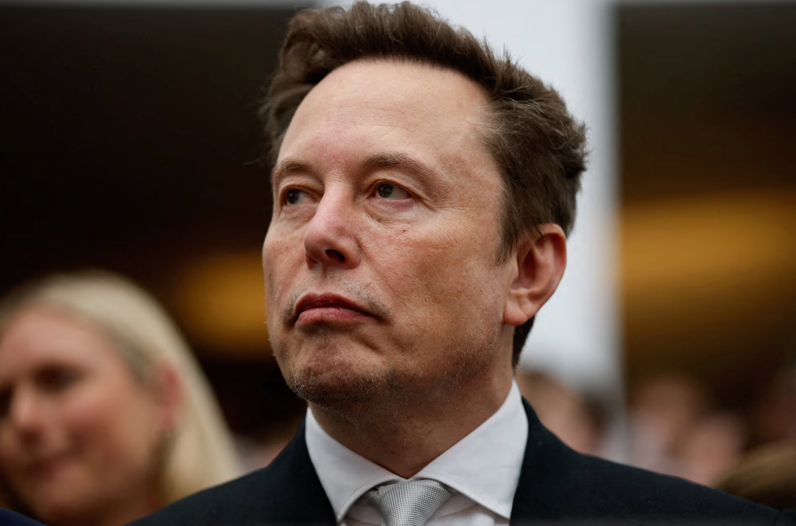 特斯拉Q3财报电话会：努力争取FSD在华获批，不再评论与SpaceX合并
