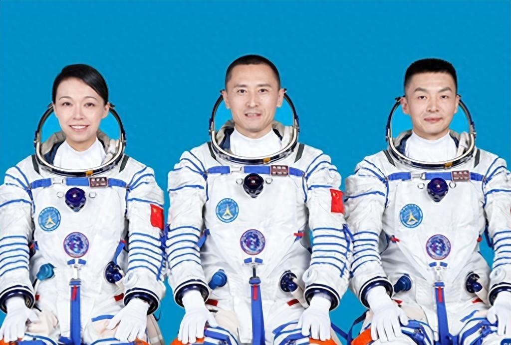 登上太空仅2天，就炸出一堆牛鬼蛇神，香港母亲黎家盈刺痛了谁？

火箭点火那一瞬，
