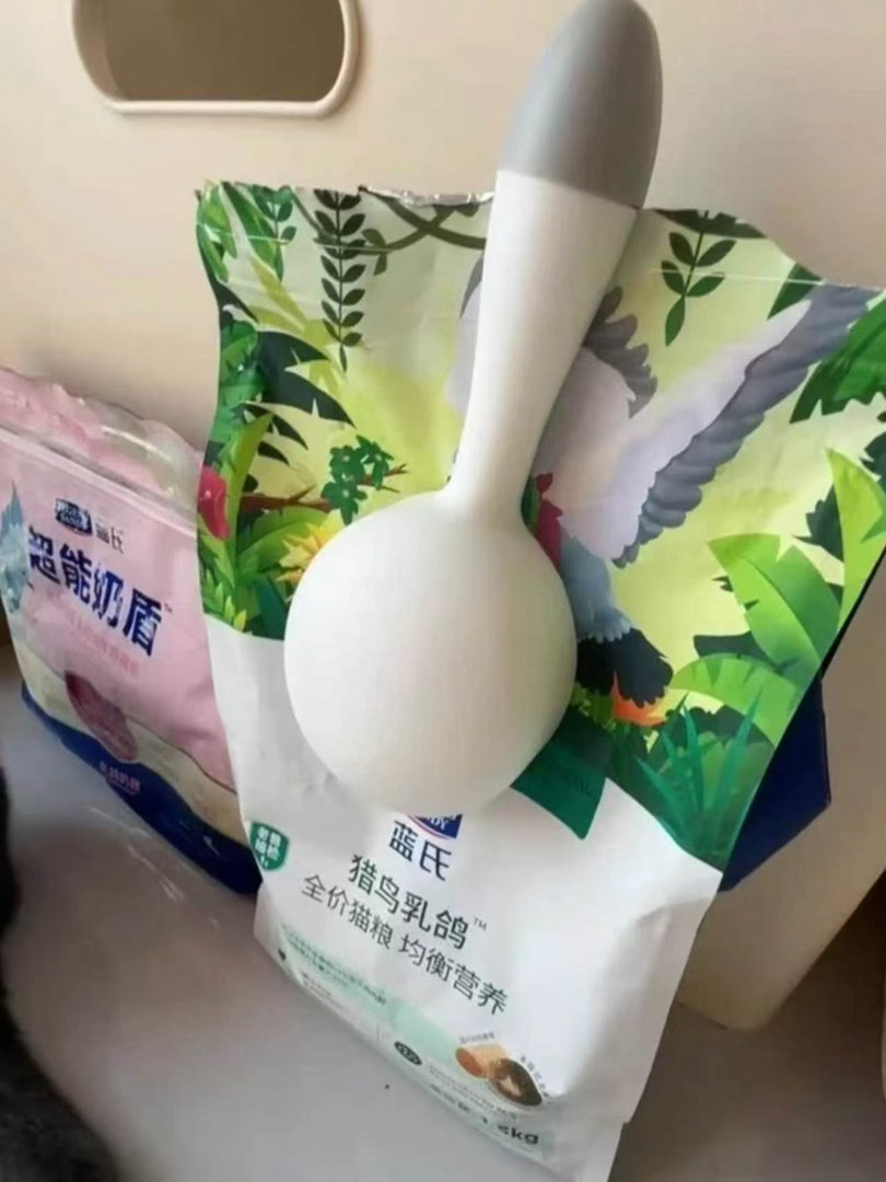 京东宠物节请客全国毛孩子 生骨肉猫粮yyds！给主子安排蓝氏全价生骨肉冻干猫粮，