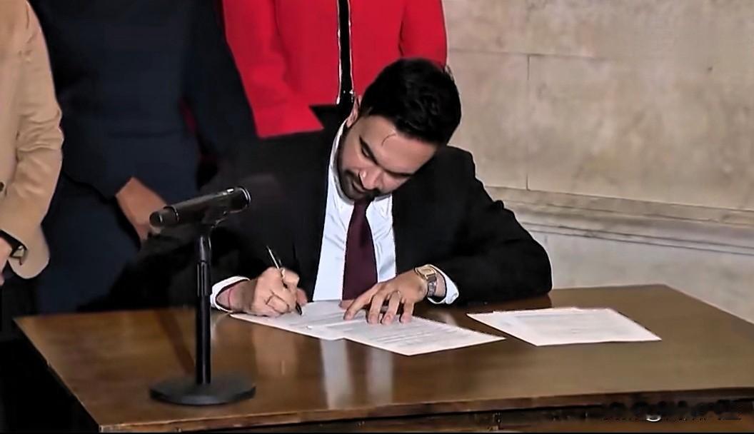 新官上任三把火，新任纽约市长佐兰·马姆达尼就任后撤销了其前任自2024年9月26