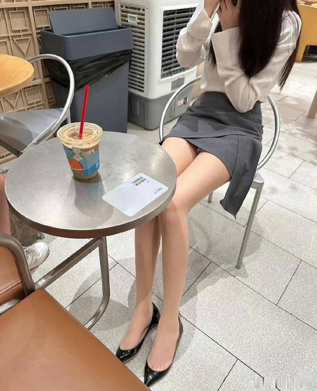 你会臣服下来顺从。 ​​​