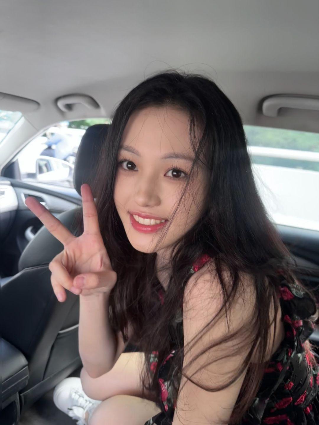 我的女孩不矫情，不做作，不机灵，不聪明