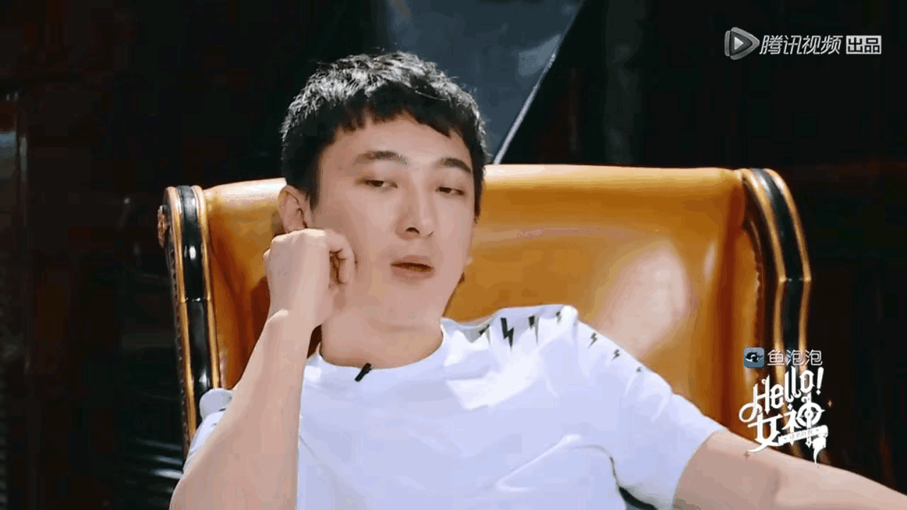 像王思聪这样的富二代不去追女明星、不随便闪婚、不去瞎折腾跨界创业，都能算一个合格