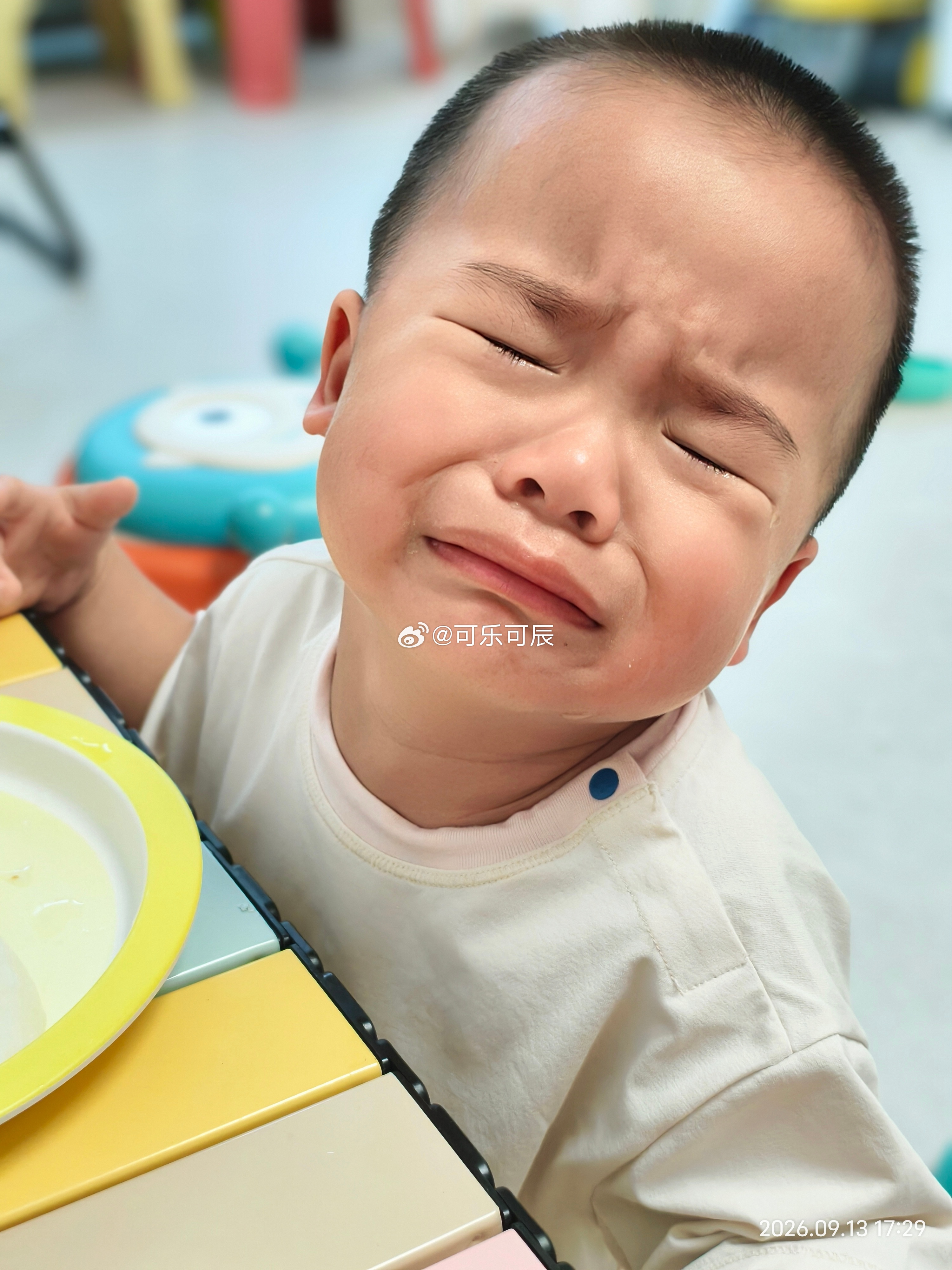 哎哎？怎么了呢怎么了呢！我再削个梨成吗？带娃随手拍 ​​​