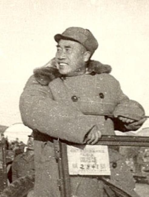 1950年，土改时，四川有个地主却不慌，工作队来他家时，他拿出一张借条，众人看到