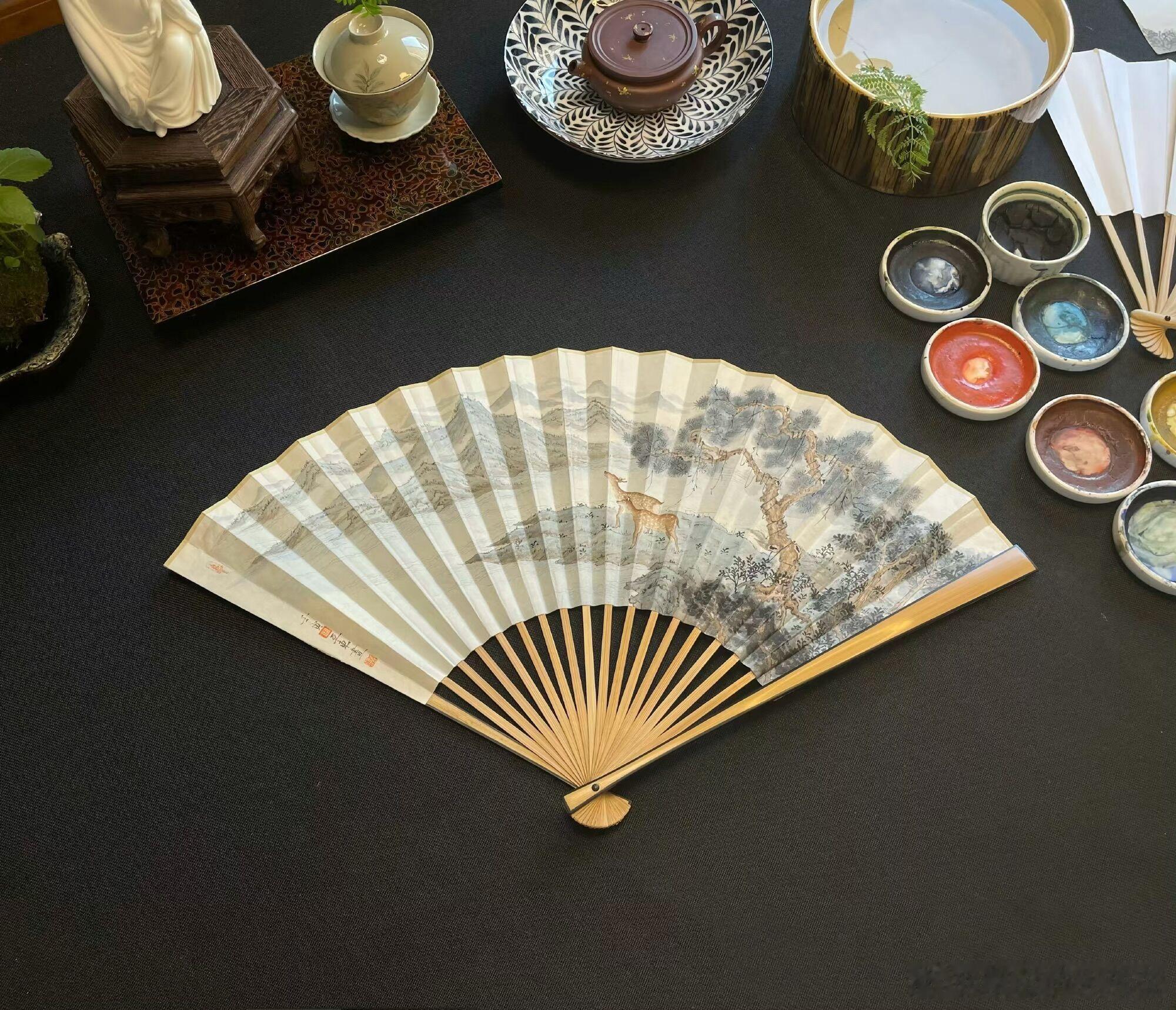 火土旺的人，容易吵架，因为土代表诚信，土旺了多少会有些迂腐，容易看不惯的事情多，
