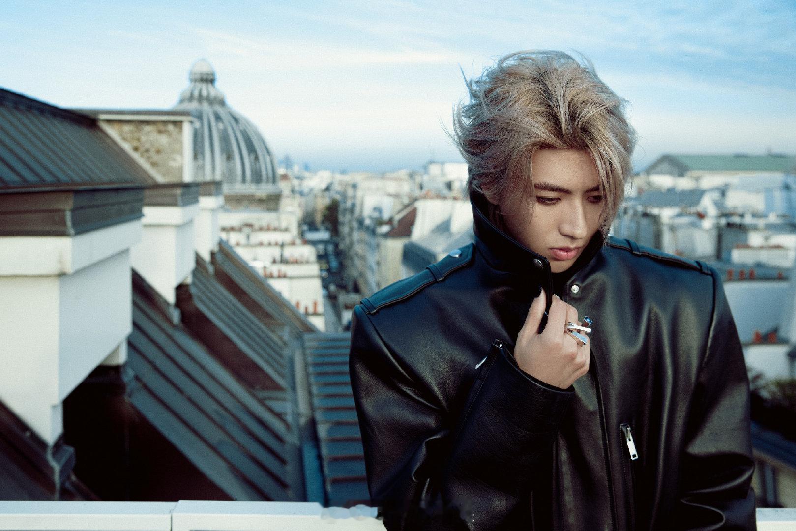 时装周最亮眼艺人TOP10 谁hold住了今年的秀场潮流？由你来决定！终极PK，