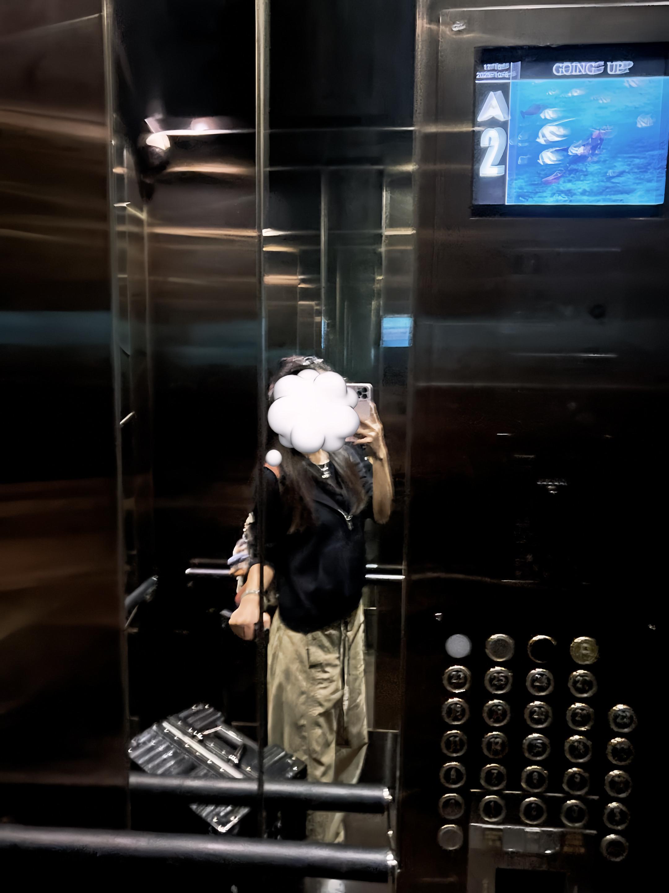 幸福要藏好 因为缺爱的人会破坏 不如你的人会眼红 嫉妒的人会造谣