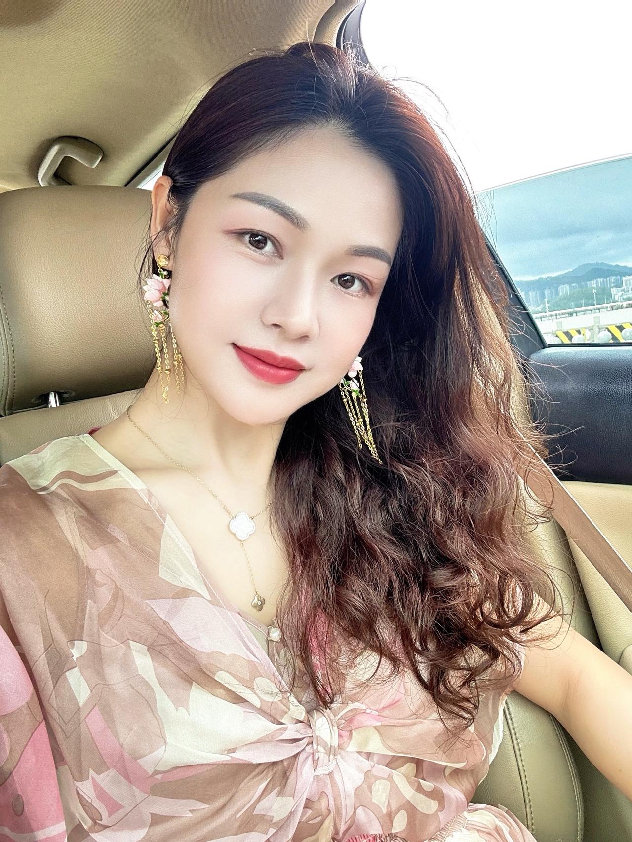 你是爱，是暖，是希望，你是人间的四月天女人味 穿搭优雅气质