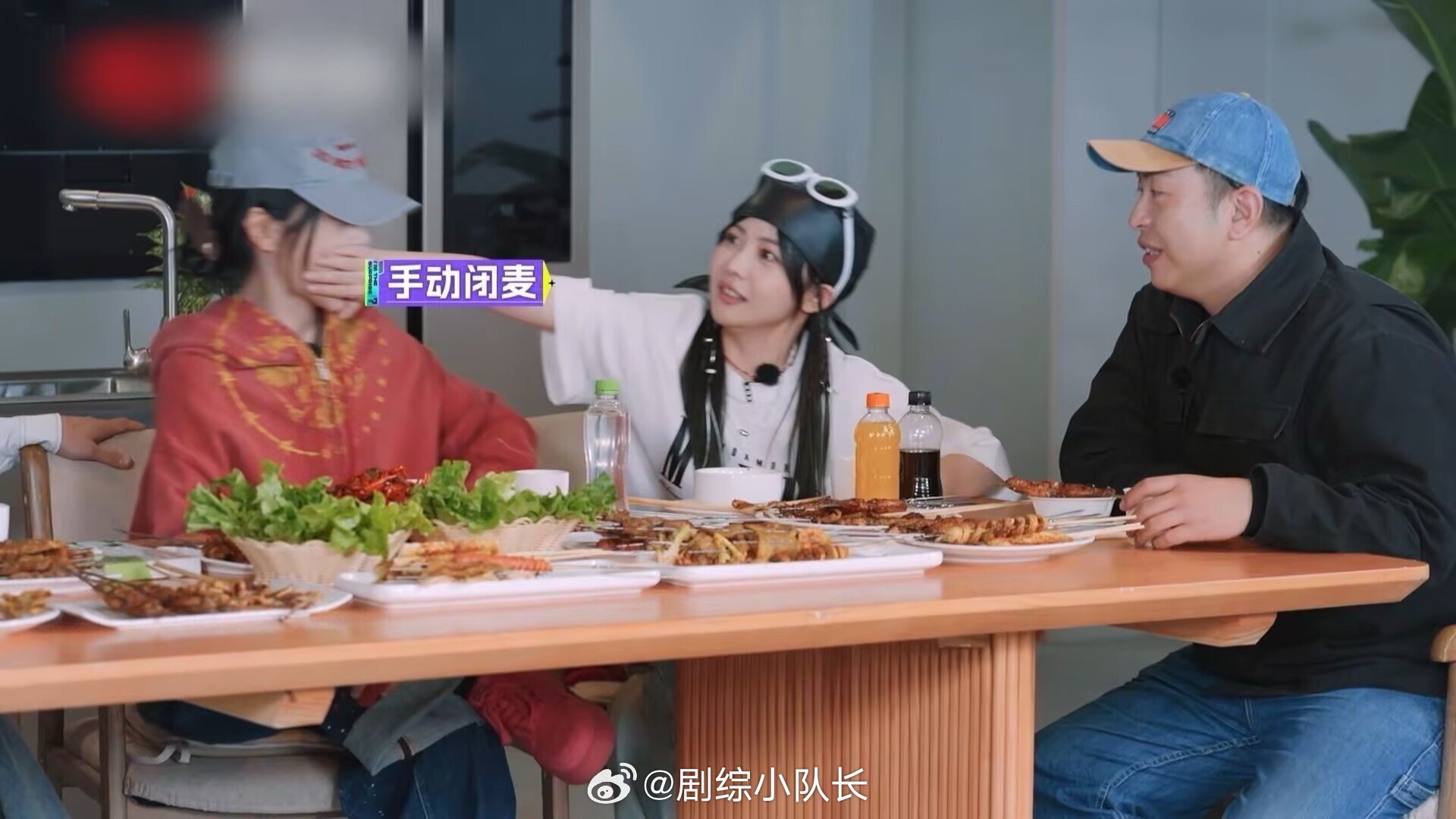 赖美云手动闭麦谢可寅 笑喷！《我是隐藏款》里谢可寅绞尽脑汁想歌词，碎碎念模式全开