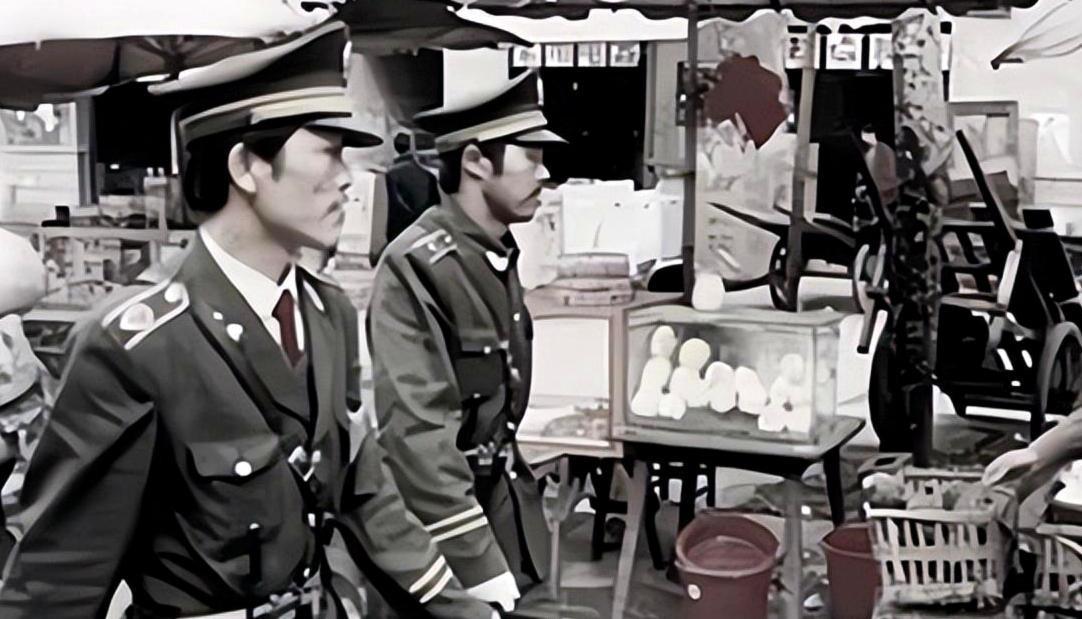 1954年，黑龙江一名男子与妻子朝夕相伴52个日夜后，竟被警方告知惊人真相："你