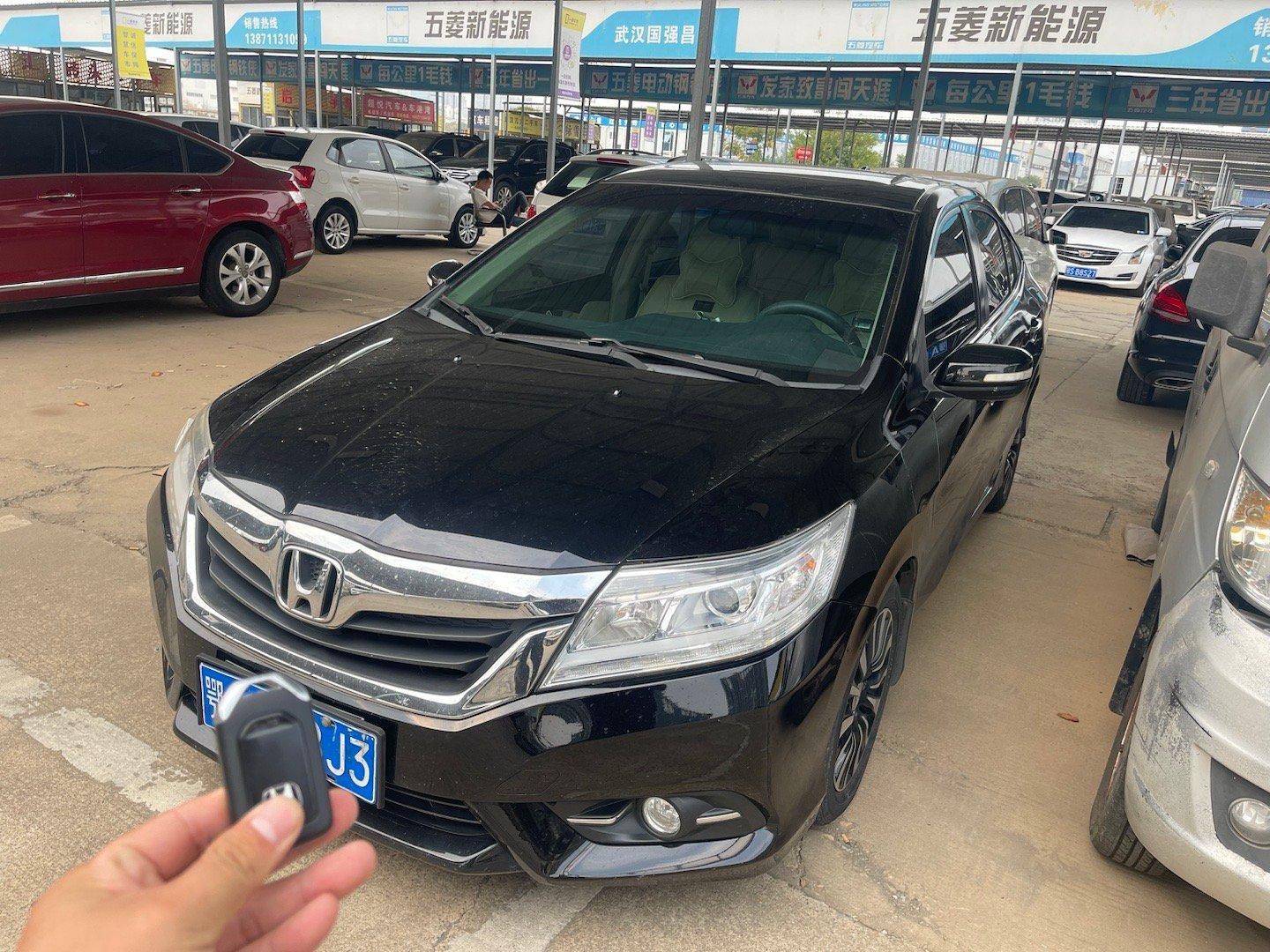看内饰猜公里数，2014年本田凌派 小姐姐一手车猜得最接近的小伙伴们，红牛安排两