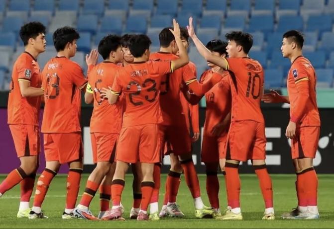 我必须得说，这次U23国足在亚洲杯赛场上的表现，简直让我激动得热泪盈眶，满意程度