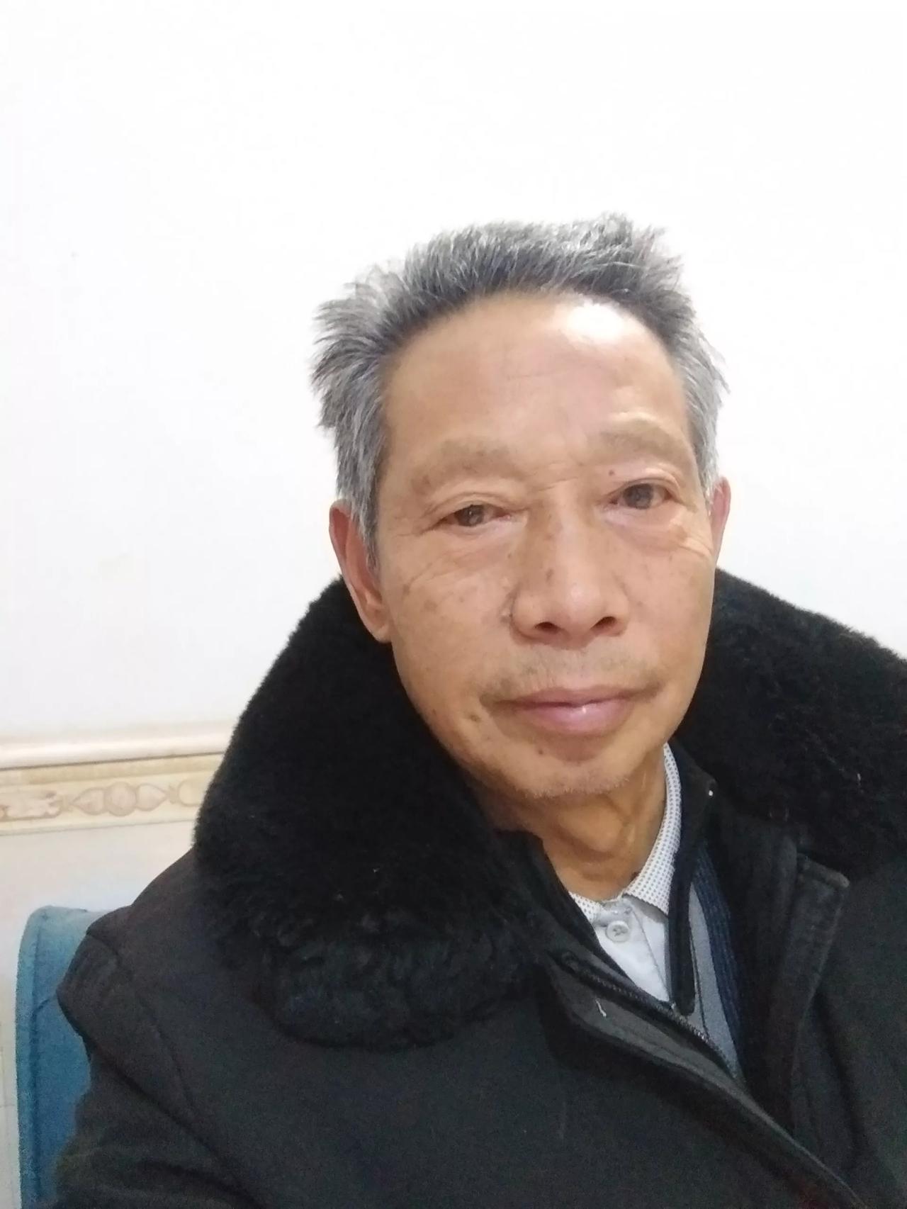 你觉得女人最重要的是美貌还是人品我觉得主要还是看人品、不论是男还是女都是看人品、