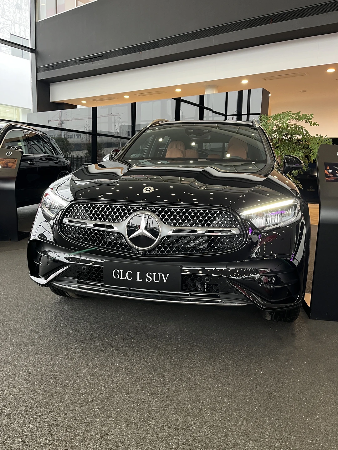 奔驰GLC SUV，你的城市通勤好帮手