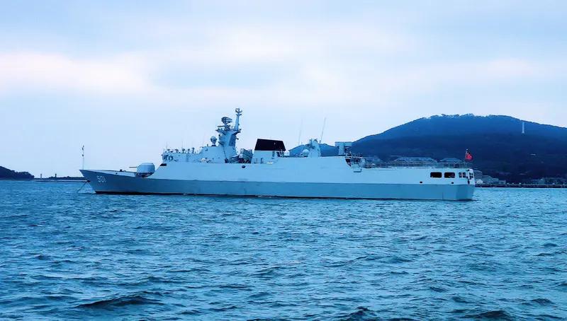 最近新“带刀护卫”画面公布，这就是054B护卫舰首舰漯河舰。今年1月它在青岛某军