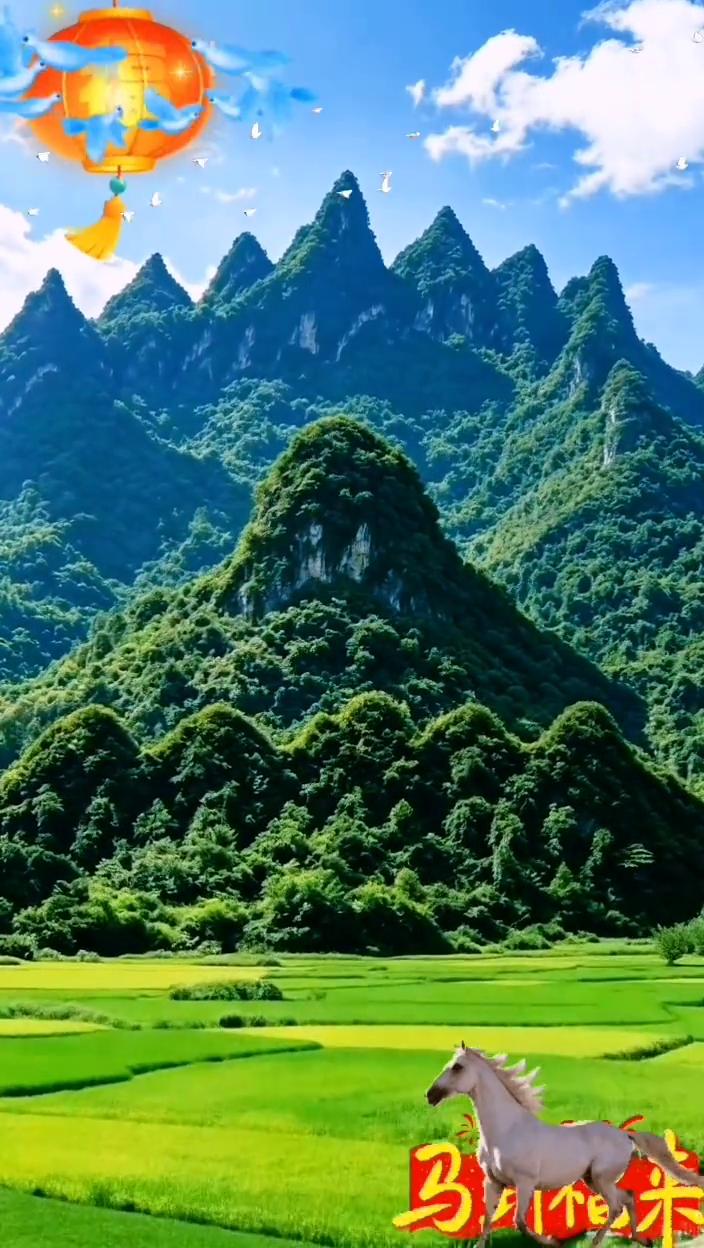 龙楼凤阁贵人山风景。
龙楼凤阁贵人山风景。