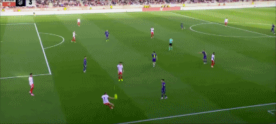 【西甲】赫罗纳0比3马竞北北京时间12月21日，西甲联赛第17轮，赫罗纳主场迎战