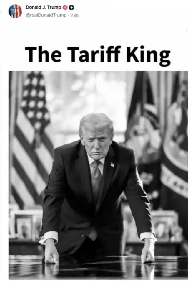 格陵兰岛的“关税大棒”，是特朗普给欧洲的最后通牒！
 
当特朗普在社交平台上敲下