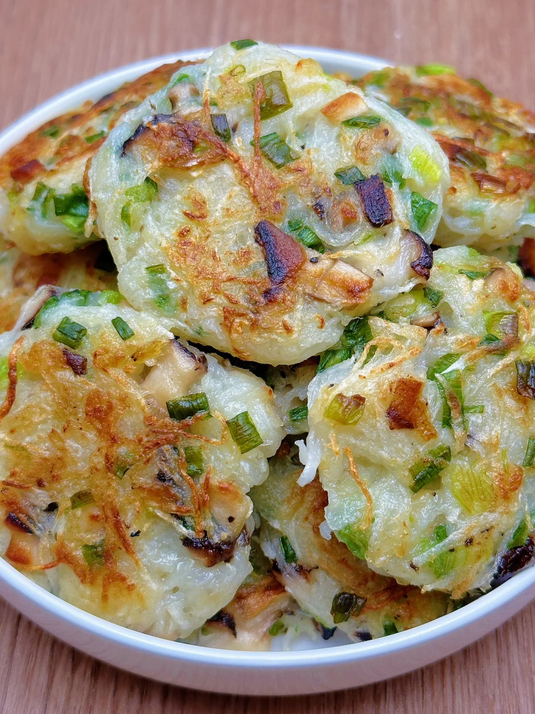 冬季要多吃萝卜，香煎萝卜饼！一个才20大卡😋