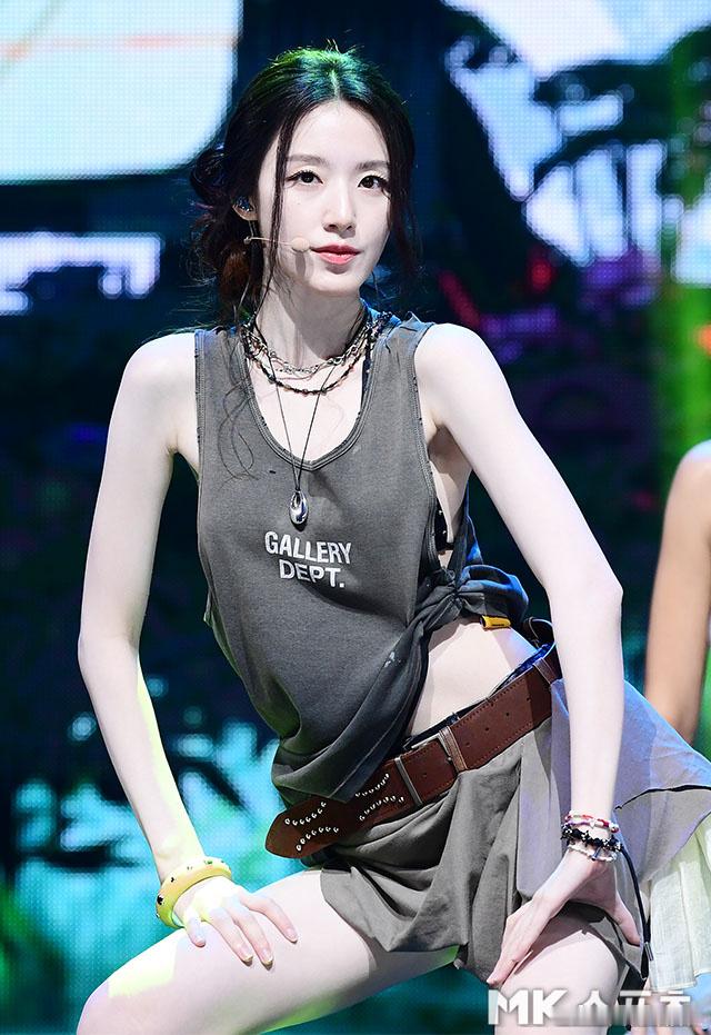 这要是手游怎么样也是ur卡面的皮肤吧天呐好想嫁好喜欢夏日风情