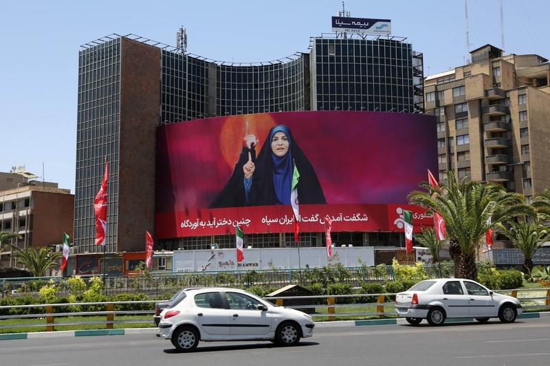 美以联合打击伊朗，真实目的可没那么简单。公开目标是摧毁伊朗“杀手锏”，特朗普说要