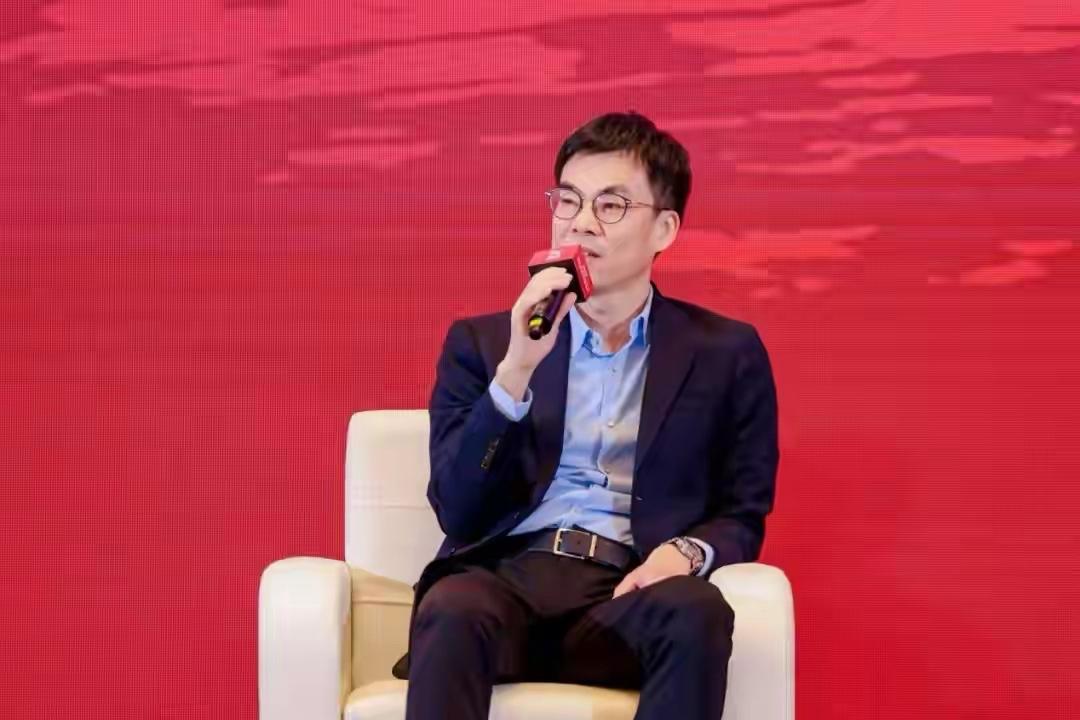 联发地产董事长王文怀辞职！这才上任一年的时间，看清楚，是辞职！厦门联发 联发建发