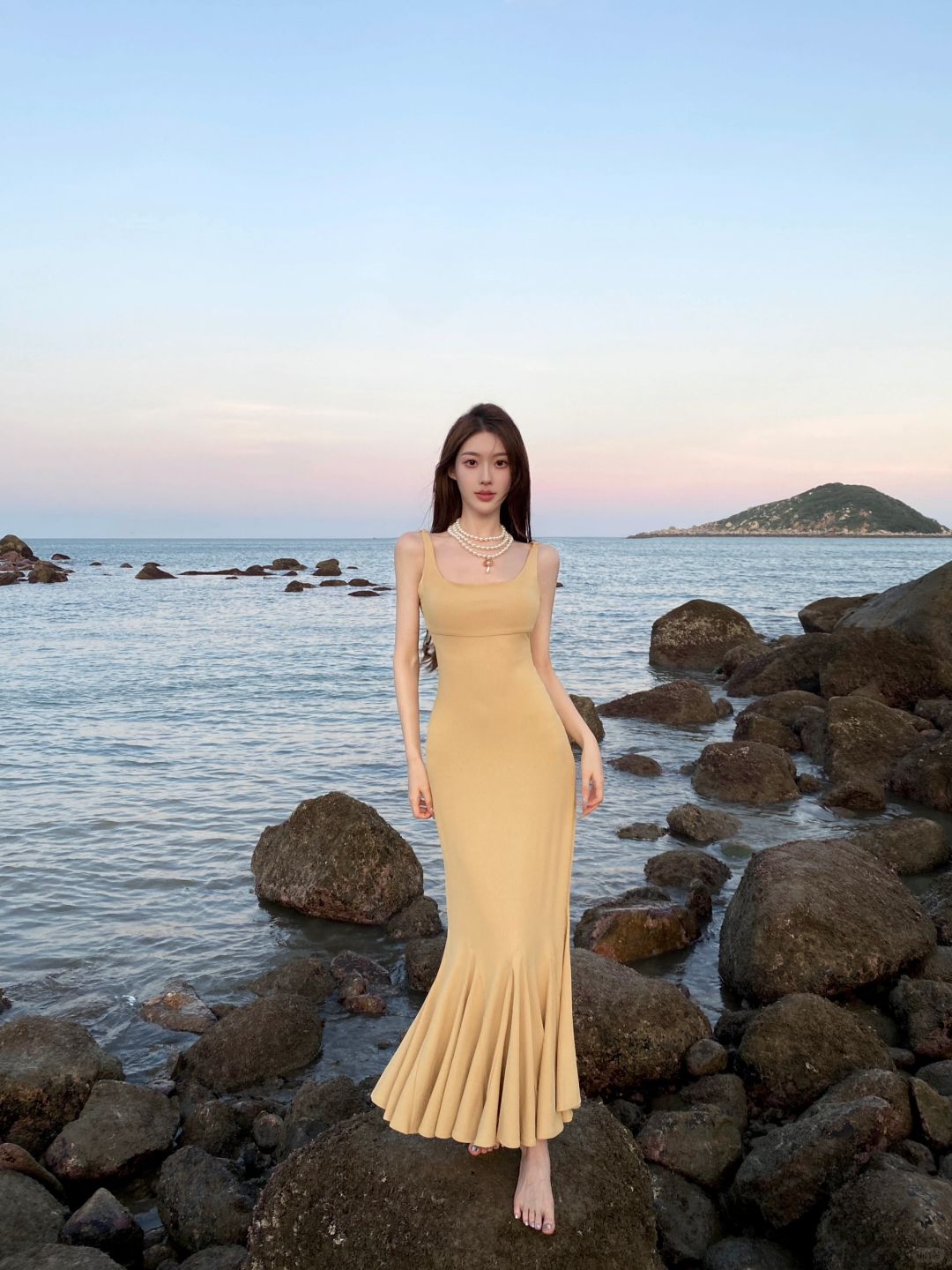 傍晚的海有美人鱼出没