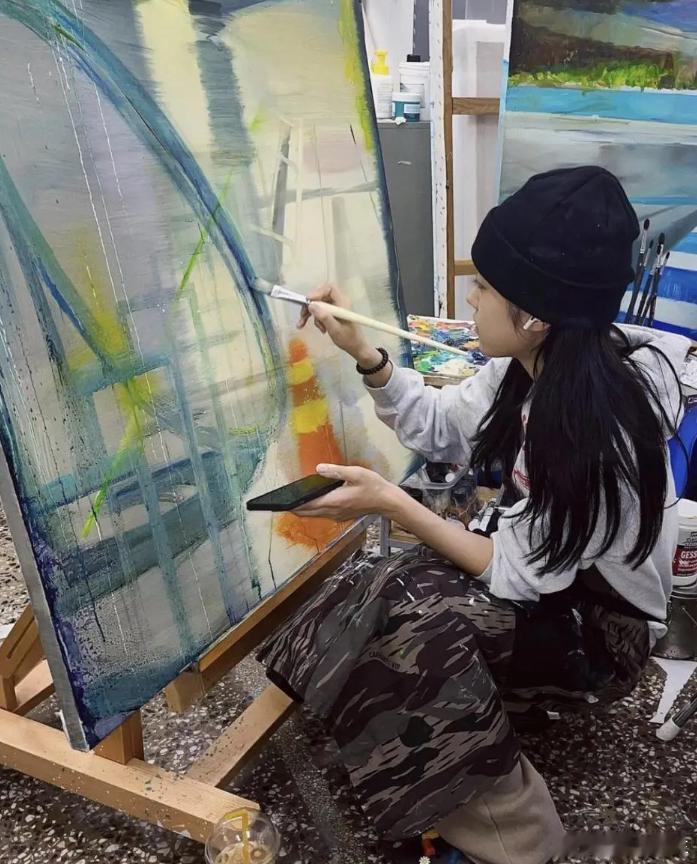 【热推】演员卢允瑞的画作。先华艺高毕业生，梨花女子大学西洋画专业。 