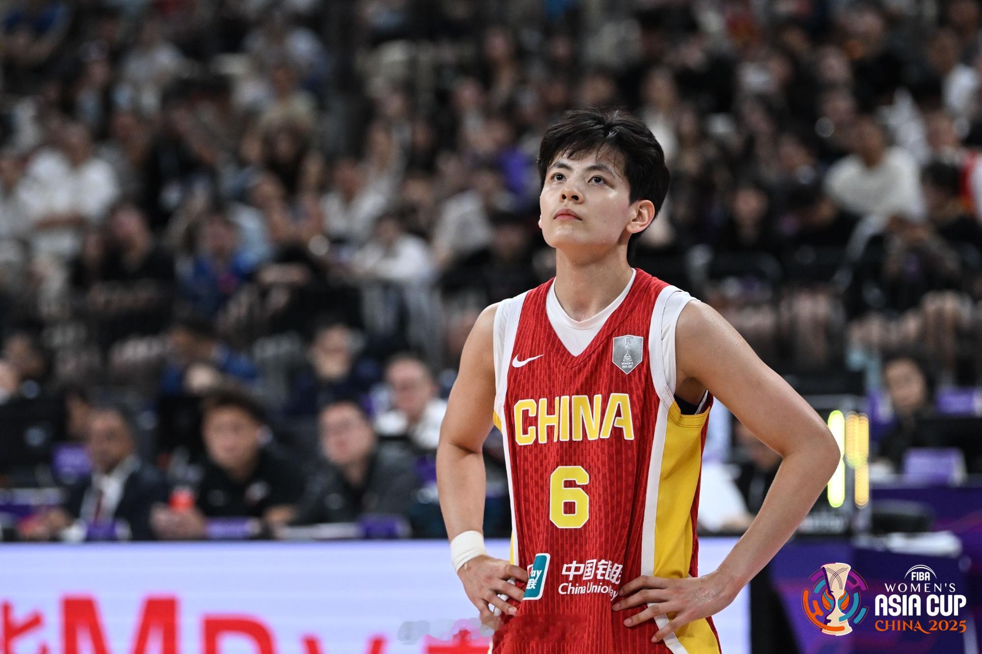 杨舒予在亚洲杯赛后的采访说，“这次比赛是她全新的起点，如果一帆风顺没有挑战，也没