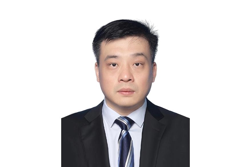 韩嵩还是给华润集团丢脸了！
一则韩嵩投案自首的消息再一次将国资领域反腐败的推进到