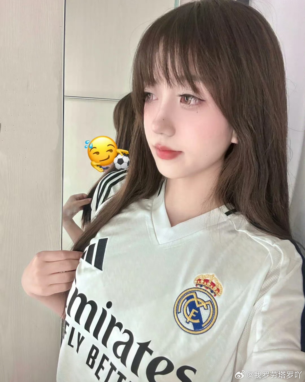 落后榜首巴萨4分，银河战舰面临严峻挑战，但伯纳乌是我们的主场，本场关键战，誓要捍