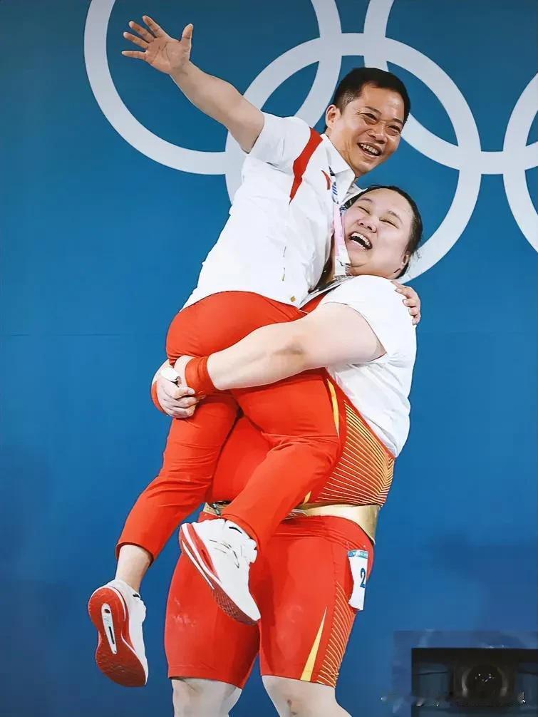 巴黎奥运会落下帷幕，最终金牌榜:
〔前十名〕
[排名][国家/地区][🥇][?