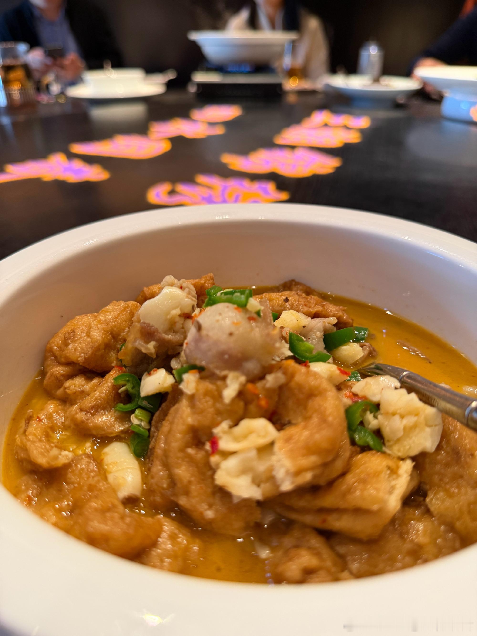 姜昆 圣诞节这两天很火热，我不懂这些八卦事情，只是看看热闹。 其实，在中国生活也