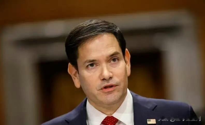 美媒纽邮称，鲁比奥曾建议马杜罗跑路去阿联酋隐居，当个不问世事的富家翁。 ​