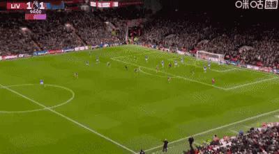 这个就是小基耶萨，当前利物浦球迷的最爱，斯洛特的大救星！

他身为前锋，在第95