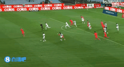 王上源国家队经典一防二
在3月27日中国男足对阵库拉索的比赛的第10分钟，国足角