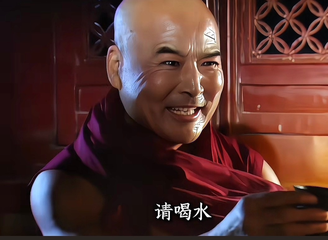 我看到这么多人骂休闲璐，我又坐不住了，我虽然也会觉得她在交朋友、恋爱上，不计成本