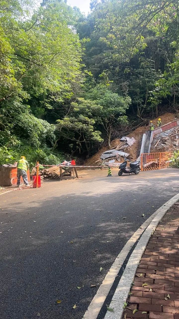 致敬劳动者城市建设者