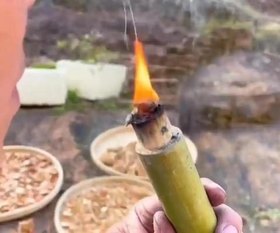 古人没有打火机和火柴怎么生火？火折子能存火两天，老祖宗的取火智慧远超想象。

